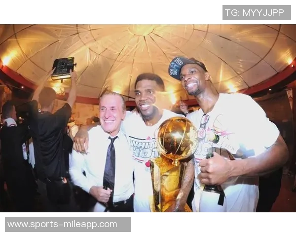 帕金斯谈哈斯勒姆替补生涯：坐在替补席上并非轻松之路